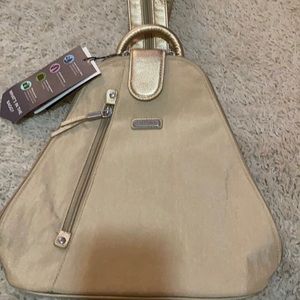 Baggallini gold back pack